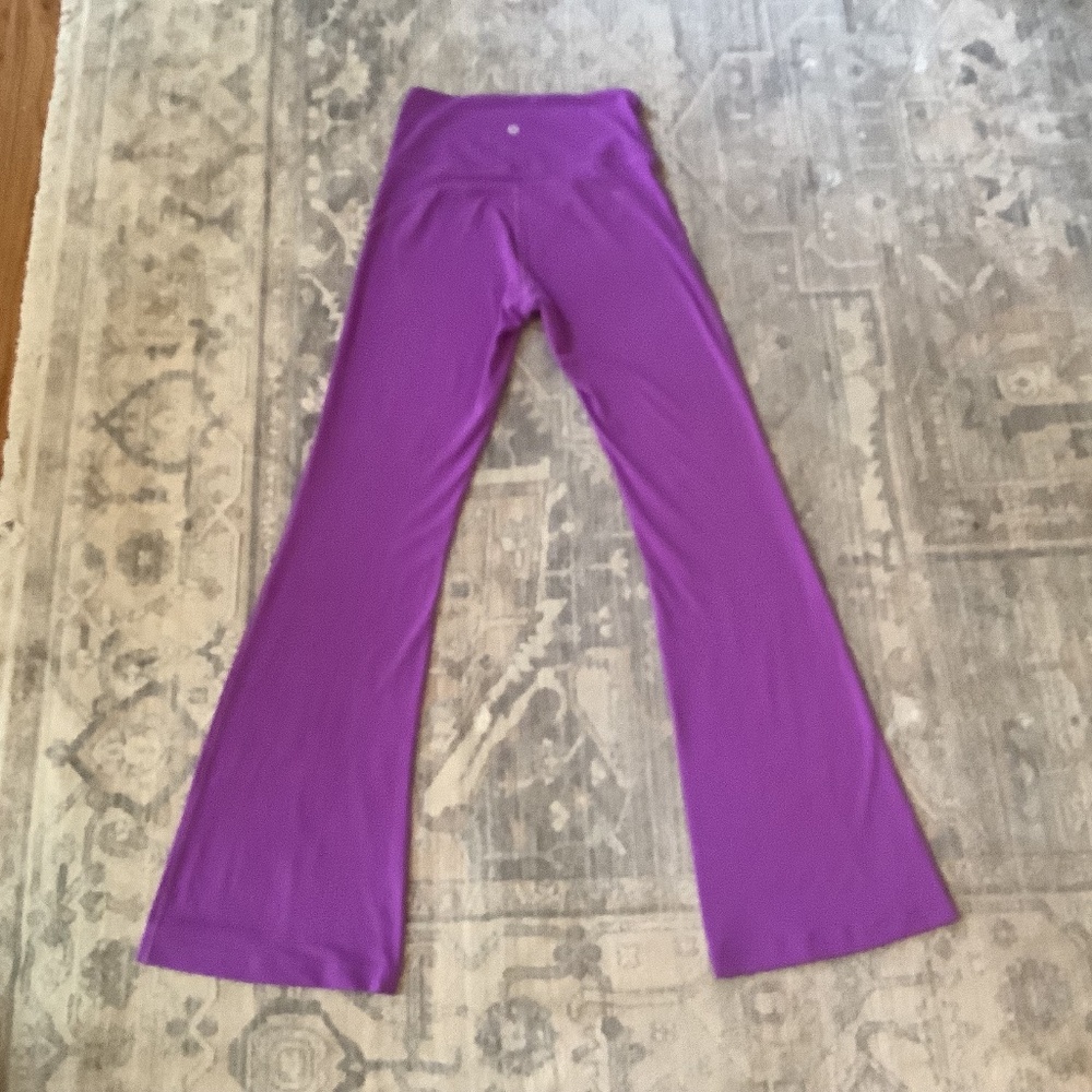Lululemon Moonlight Purple Flare Leggings Women’s 6